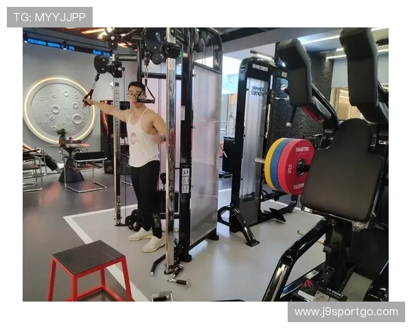 健身器材训练前的热身方法及注意事项 健身器材训练前的热身方法及注意事项